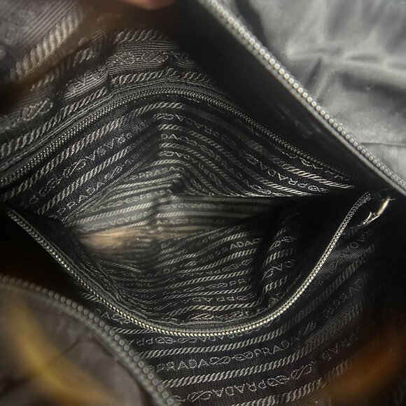EUC Prada Milano Tessuto Catena Black Shoulder Purse w/ Chain Strap One Size - Picture 6 of 16